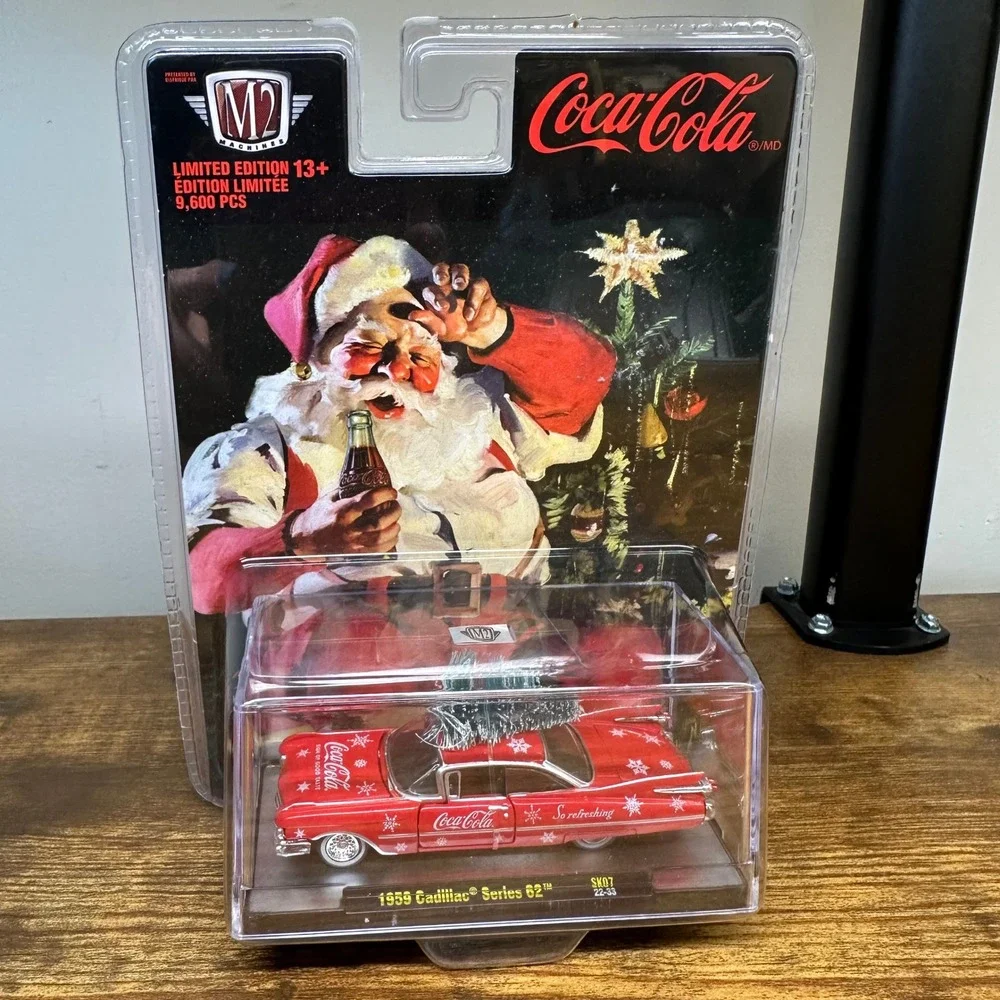 NEW M2 Machines Coca-Cola 1959 Cadillac Series 62 Christmas Limited Edition 1:64